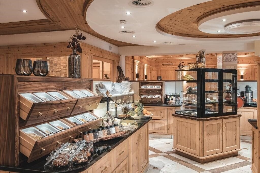 Вид Piz Tasna Alp Vita 4*