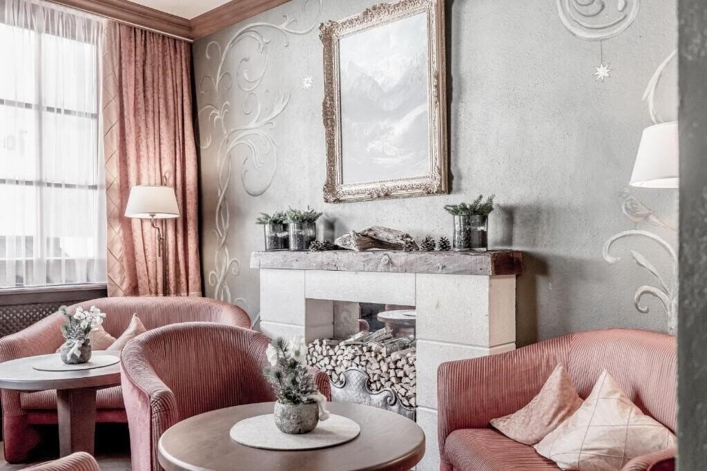 Панорама Caroline Garni 4*