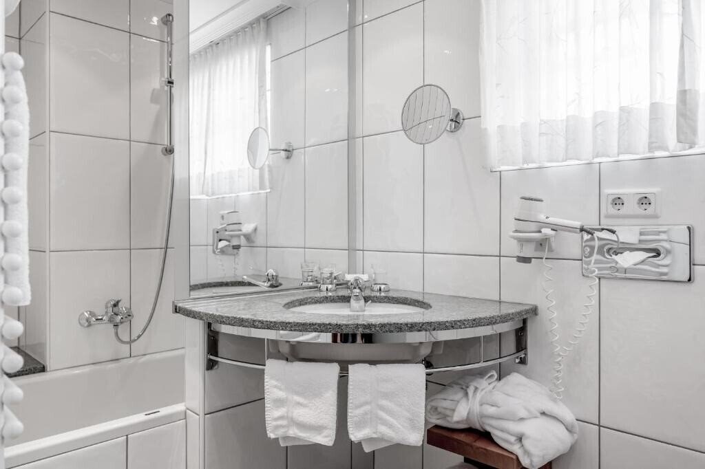 Территория Caroline Garni 4*