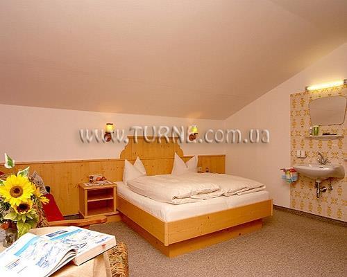 Фотографія Pinzger 3*