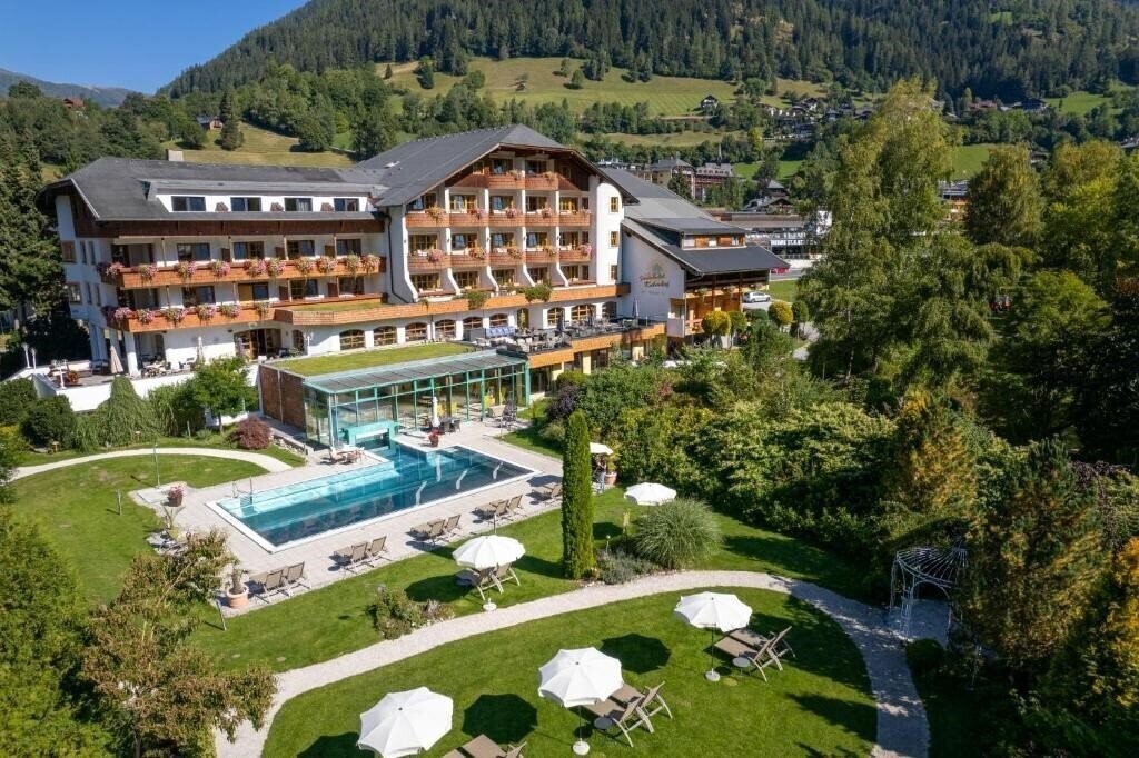 Отель Kolmhof Hotel (Bad Kleinkirchheim) 4*