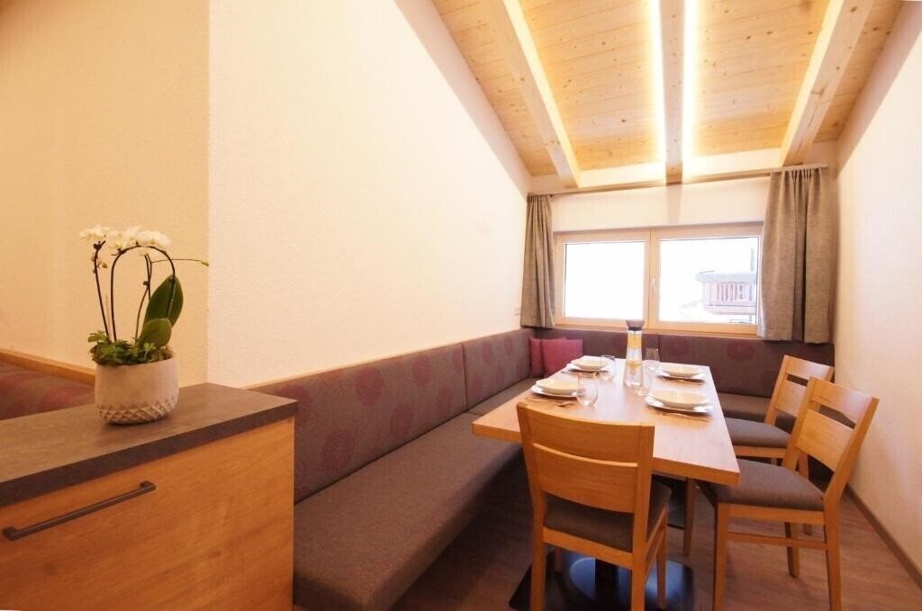 Апартаменти Alpin Juwel 4*