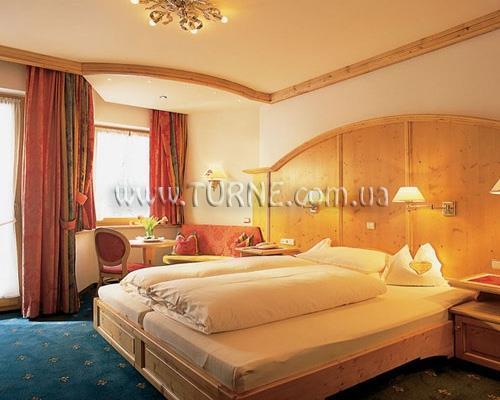 Готель Neuhintertux 4*