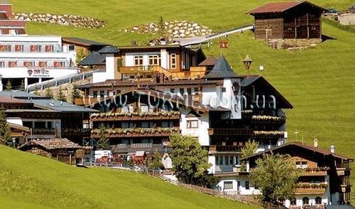 Панорама Alpenbadhotel Hohenhaus 4*