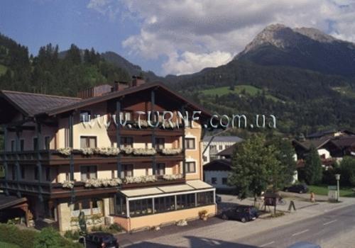 Апартаменти Alpina Hotel und Appartments 3*