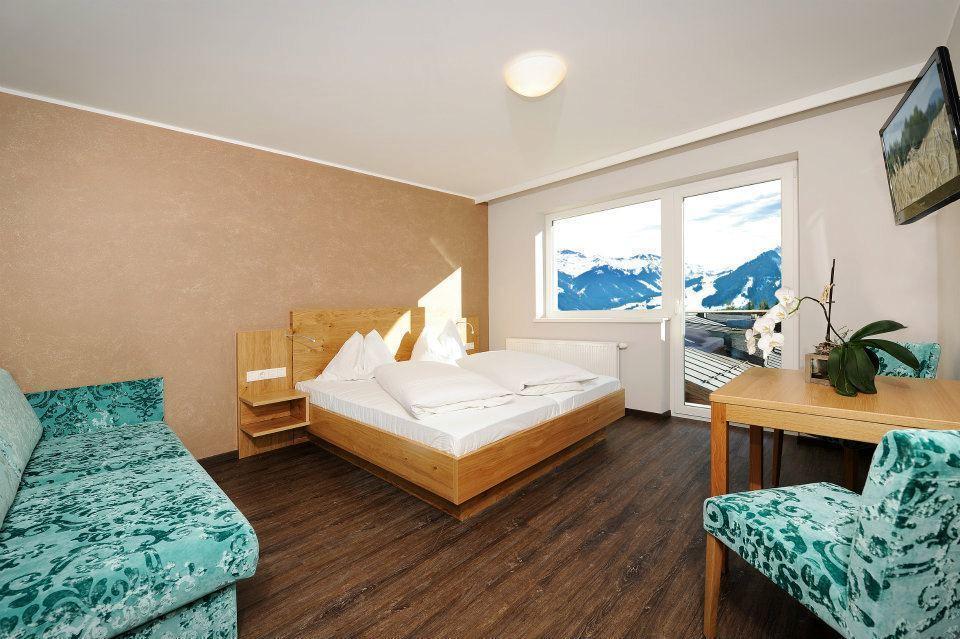Фотографія Pension Almrausch 4*