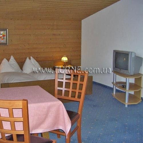 Апартаменти Pension Tasma пансионат