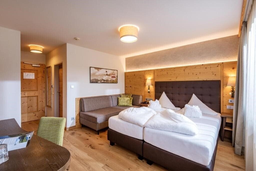 Территория Kirchberger Hof 4*