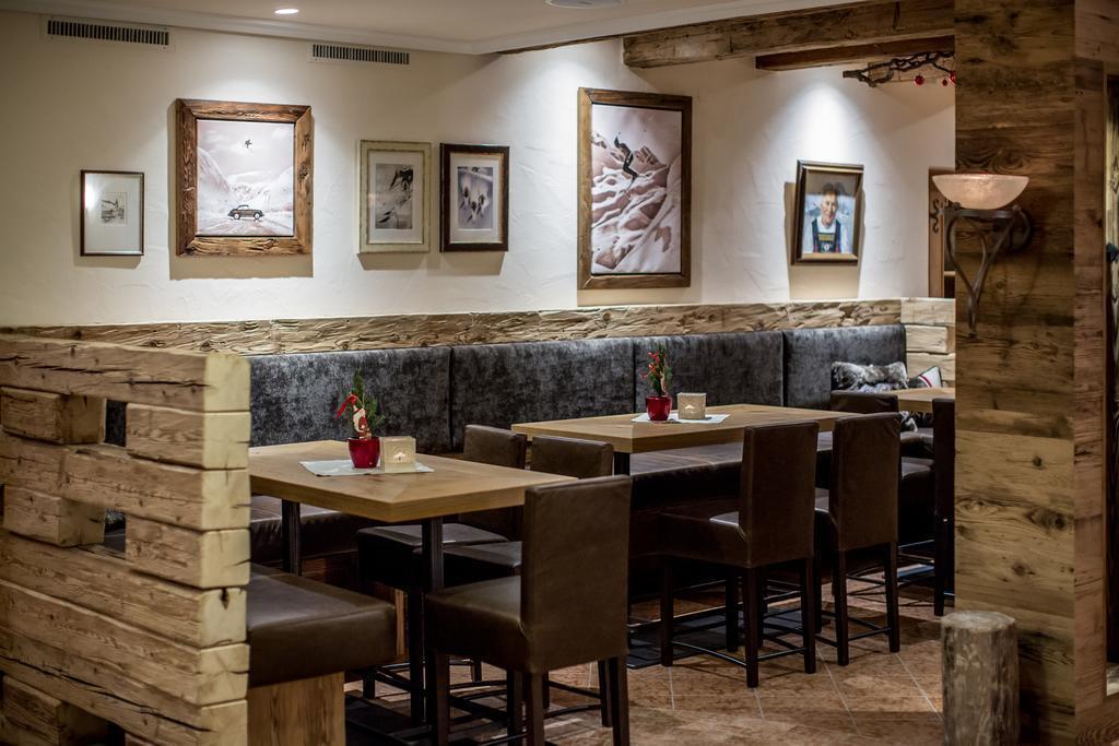 Апартаменти Hotel Gotthard 4*