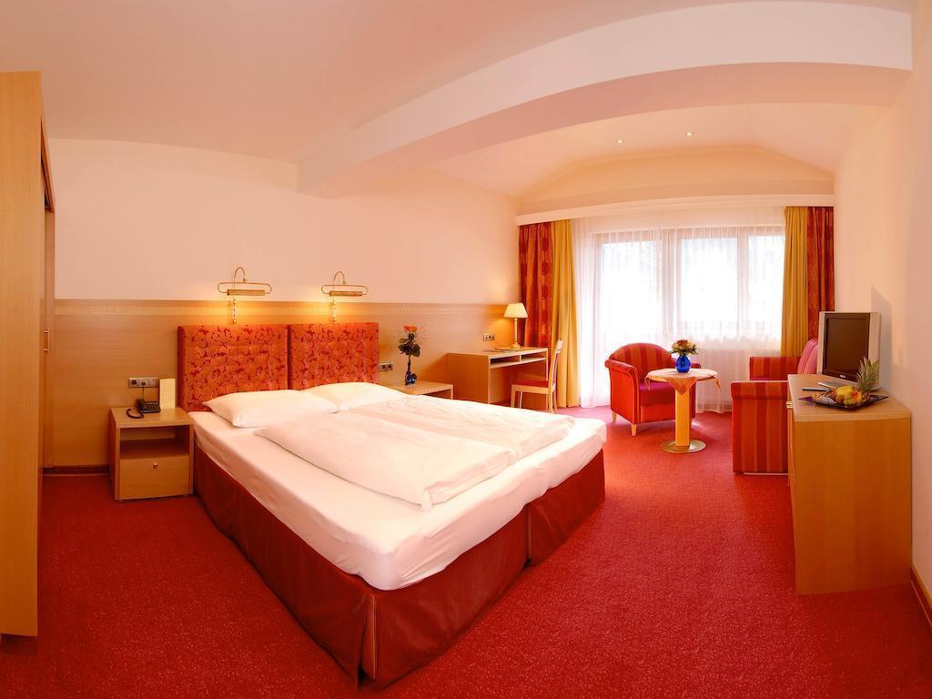 Фото Strass Sporthotel 4*