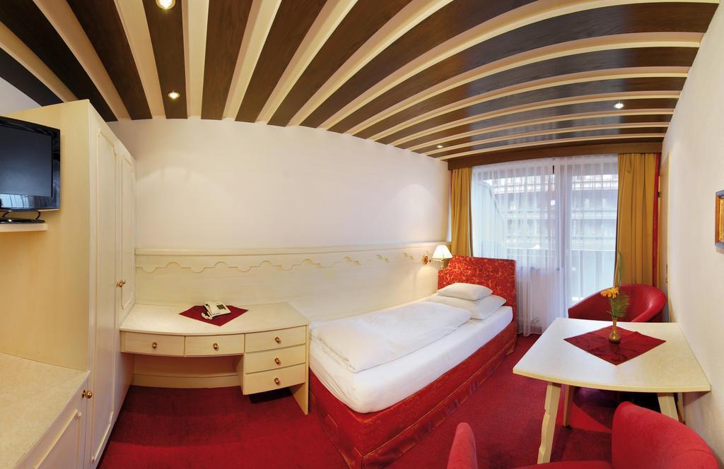 Апартаменты Strass Sporthotel 4*