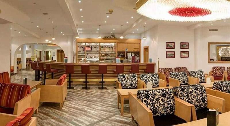 Апартаменты Fun & SPA Hotel Strass 4*