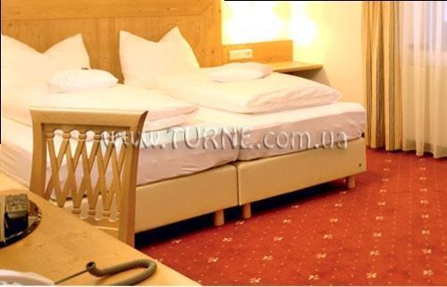 Фотографія Vier Jahreszeiten 4*