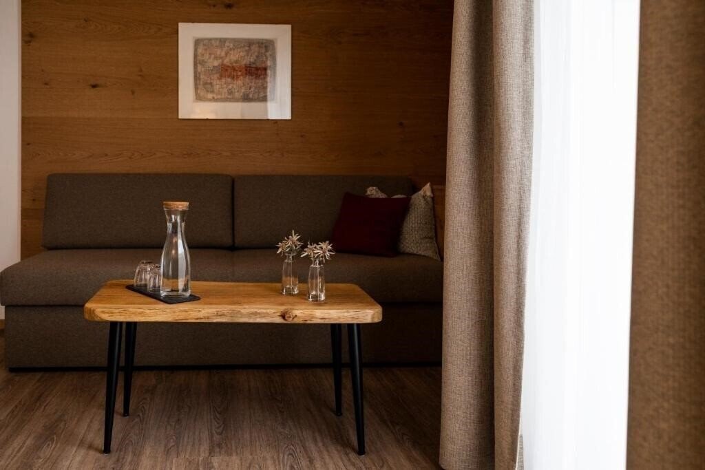 Панорама Hotel Montfort 3*