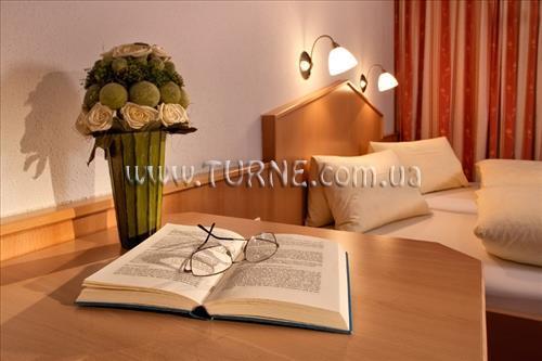 Готель Garni Ehrenreich 3*