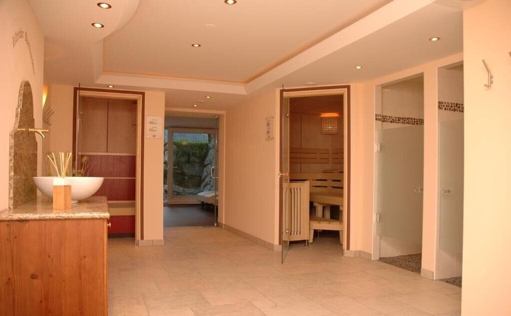 Территория Garni Almhof Hotel 3*