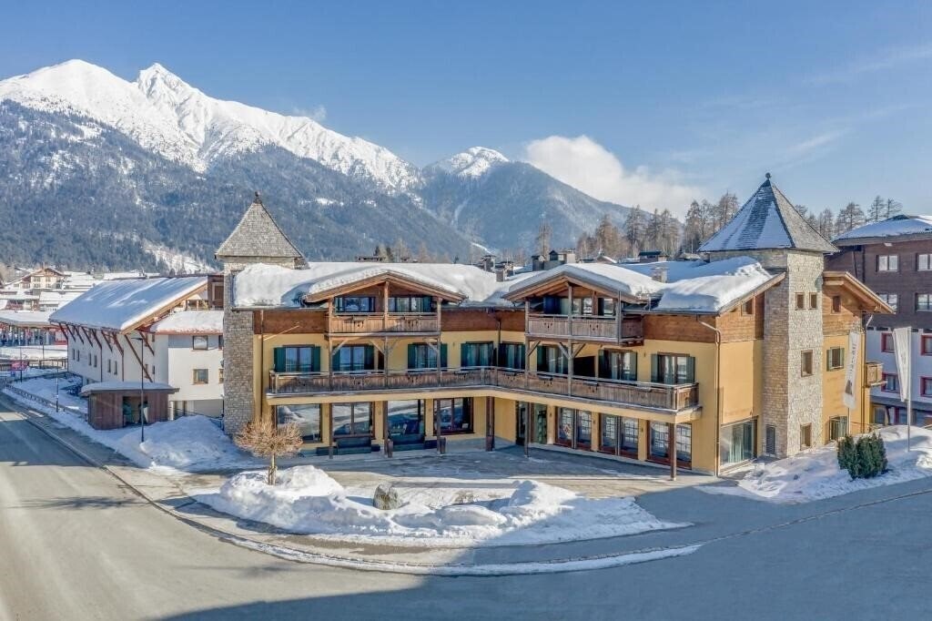 Готель Torri di Seefeld 4*