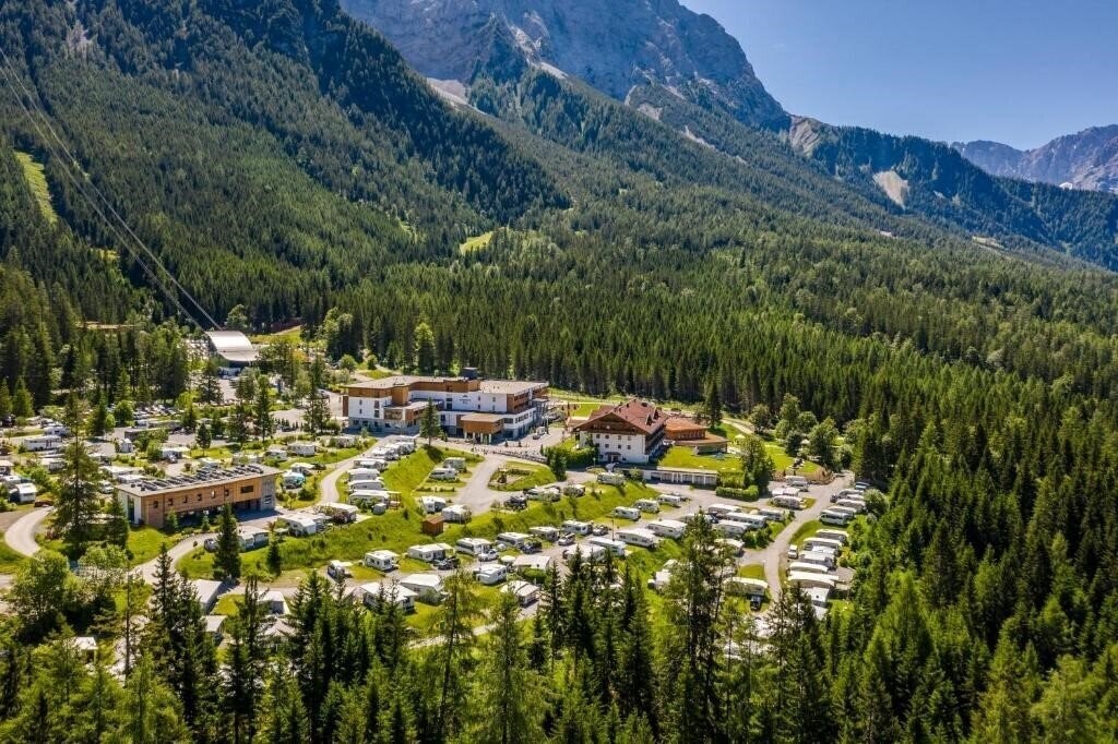 Апартаменти Aktiv&Familienresort Tiroler Zugspitze 4*