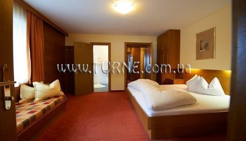 Готель Regina's Apart 3*