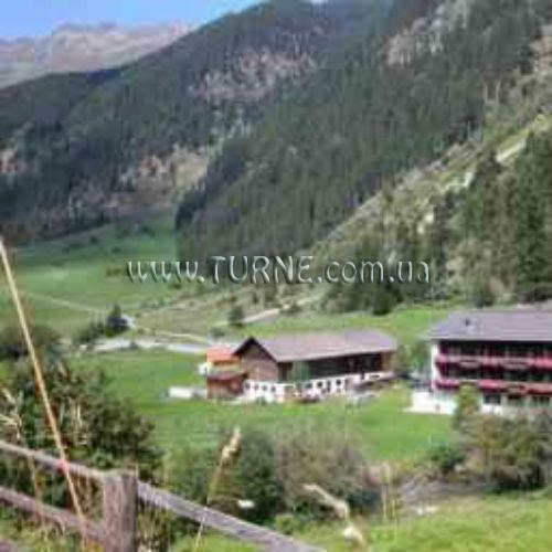 Готель Outside 4*