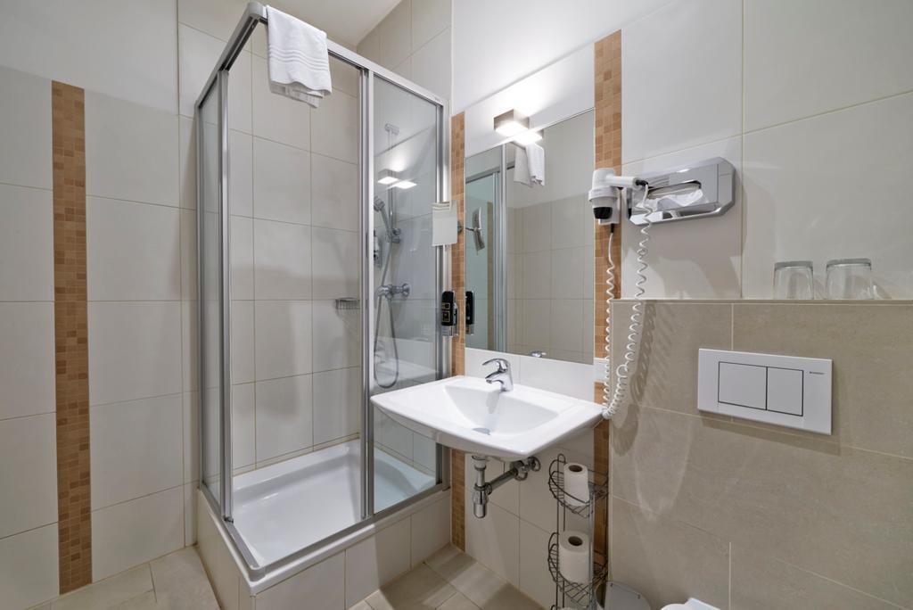 Панорама Baronesse Hotel 4*