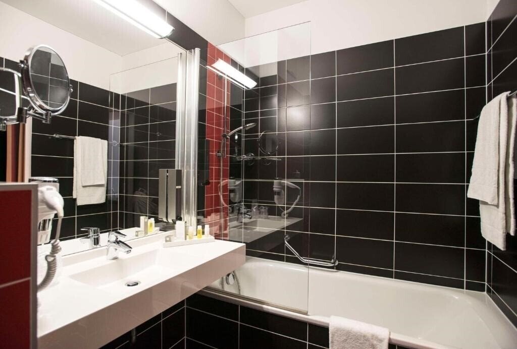 Территория Amedia Hotel 4*