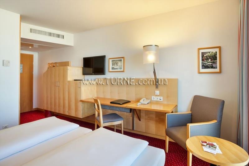 Панорама Austria Trend Hotel Messe Wien 3*