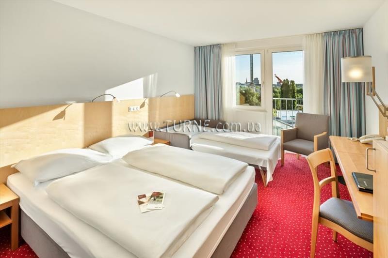Готель Austria Trend Hotel Messe Wien 3*