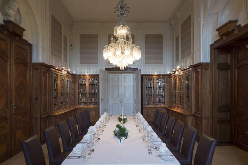 Территория Austria Trend Hotel Schloss Wilhelminenberg 4*