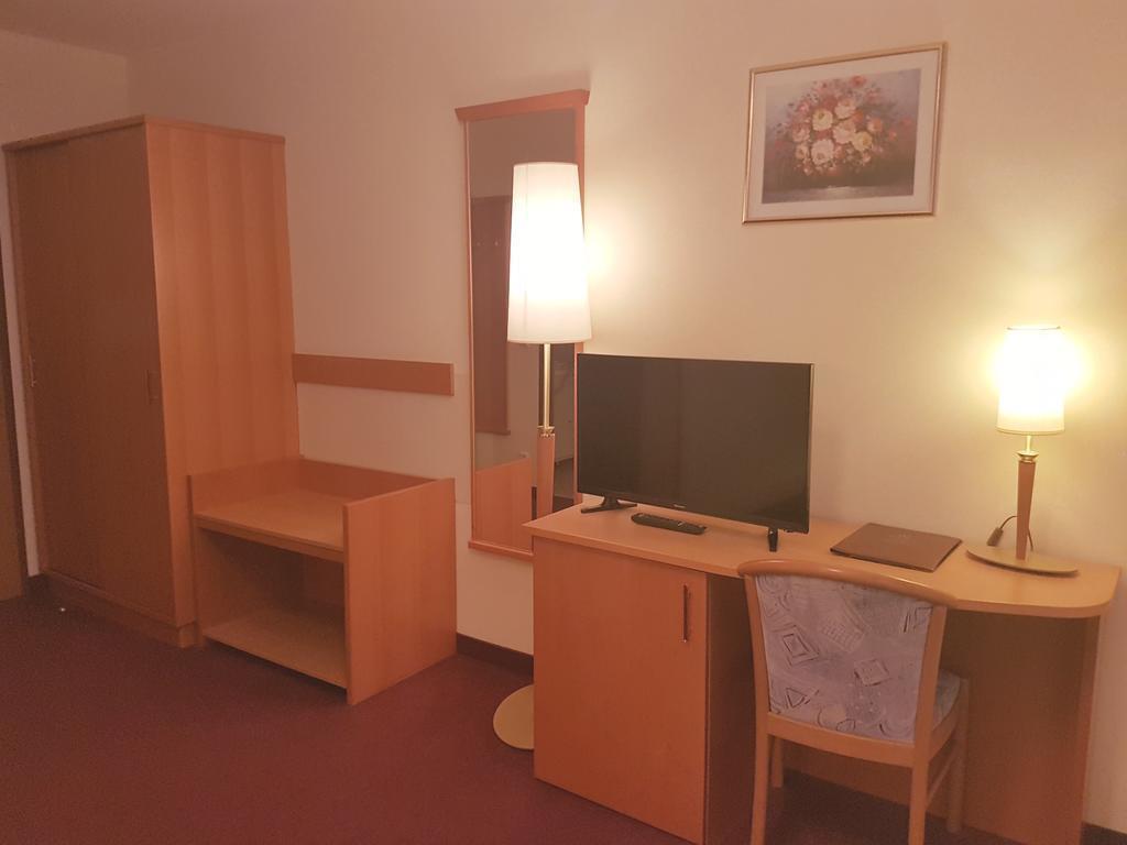 Фотографія Haydn Hotel 3*