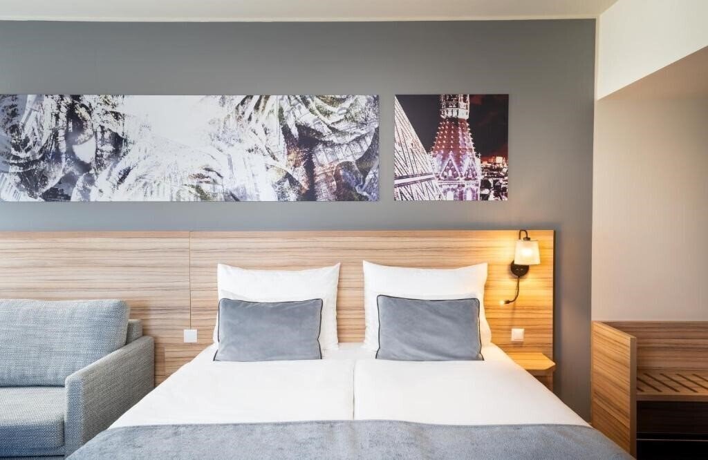 Территория Star Inn Hotel Premium Wien Hauptbahnhof 4*