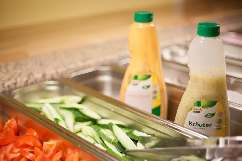 Вид A&O Wien Hauptbahnhof 2*