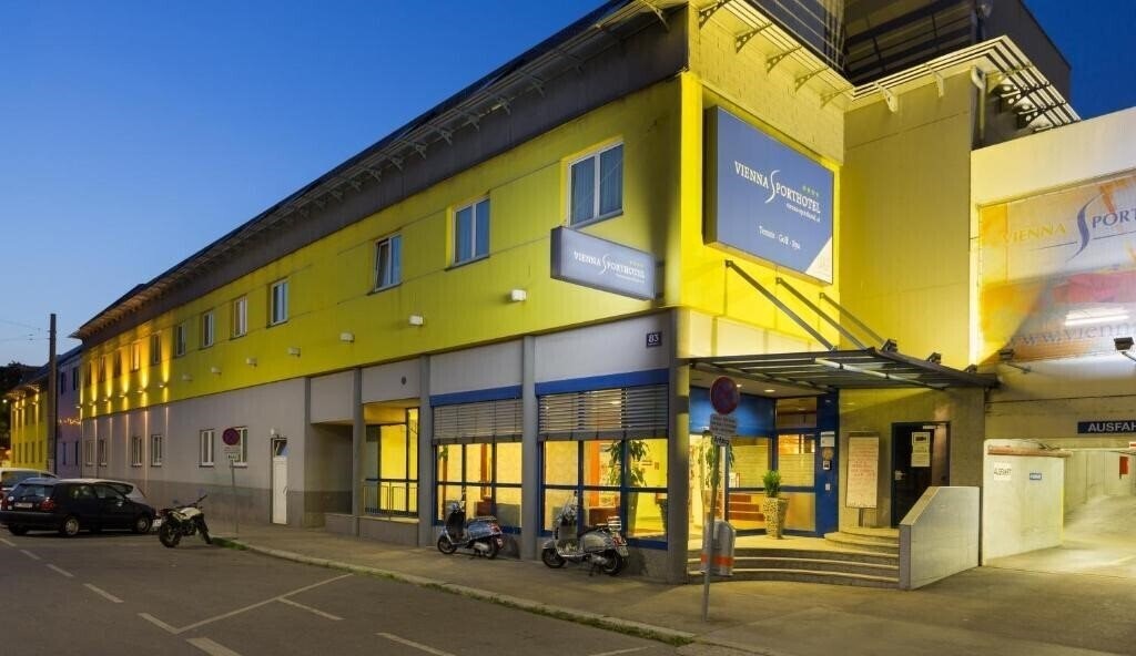 Апартаменти Vienna Sporthotel 3*