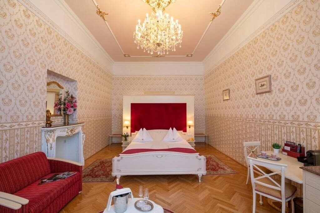 Отель Pertschy Palais Hotel 4*