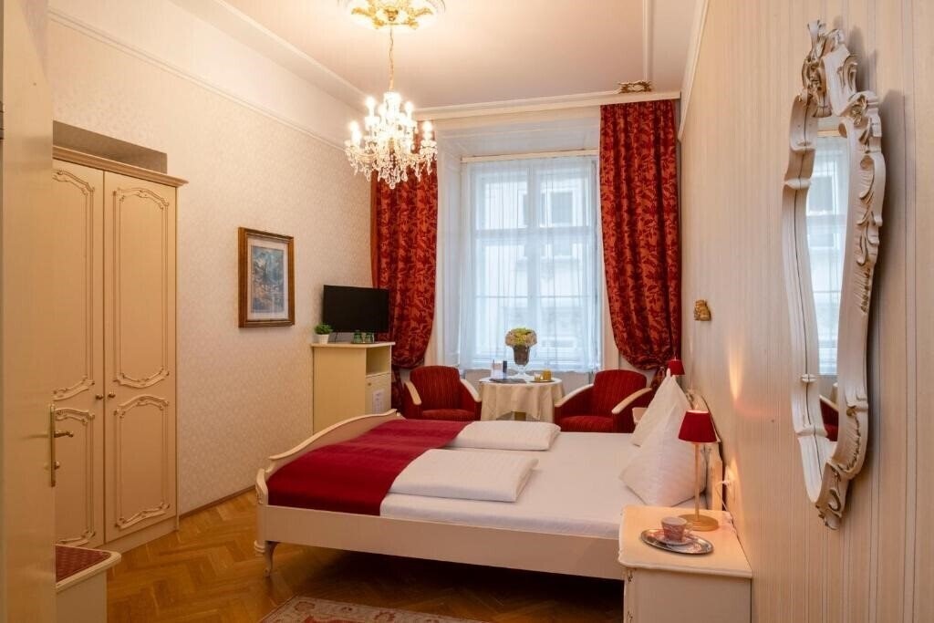 Изображение Pertschy Palais Hotel 4*