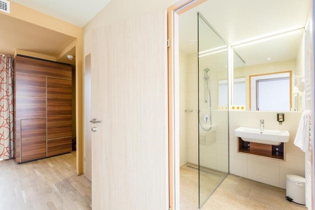 Фотографія Jufa Hotel Wien 3*