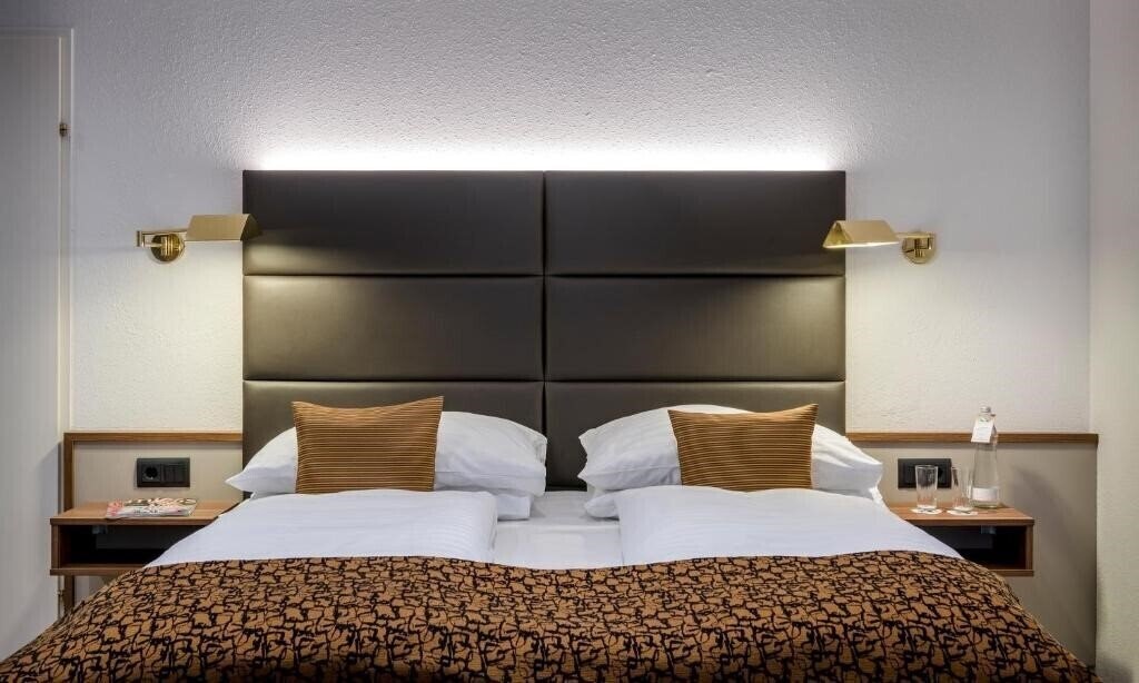 Панорама Nestroy Wien 4*