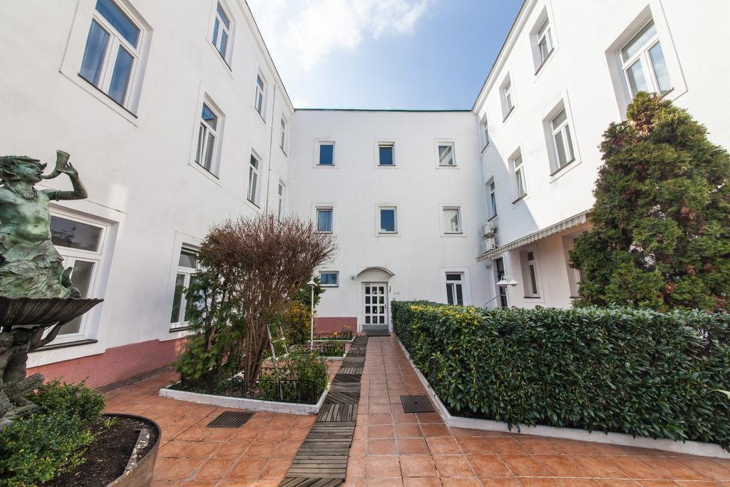 Вид Novum Hotel Cristall Wien Messe 3*