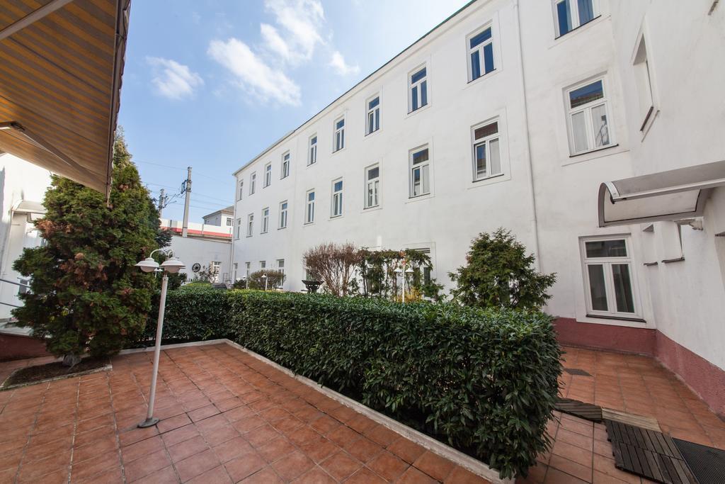 Панорама Novum Hotel Cristall Wien Messe 3*