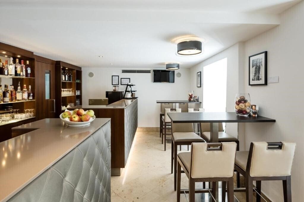 Панорама Rathauspark 4*