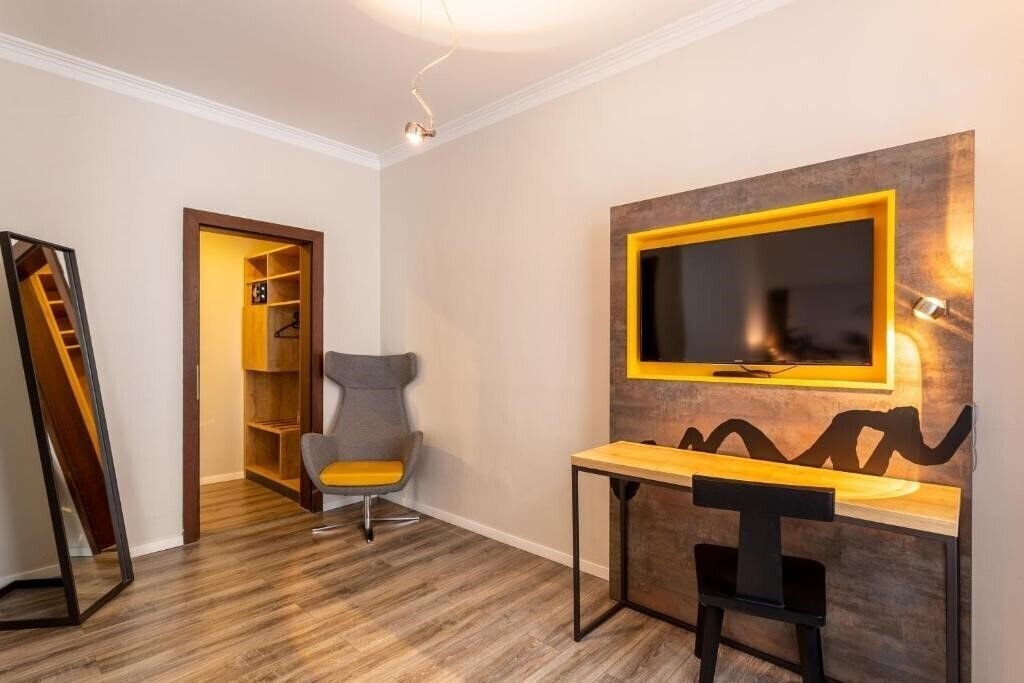 Территория Westbahn 4*