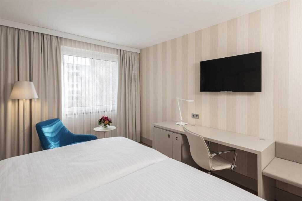 Апартаменты Nh Vienna Airport Conference Center 3*