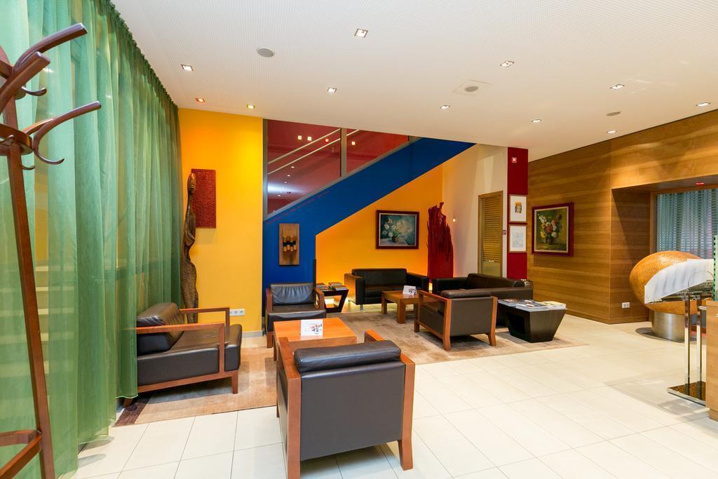 Апартаменты Do & Co Am Stephansplatz 4*