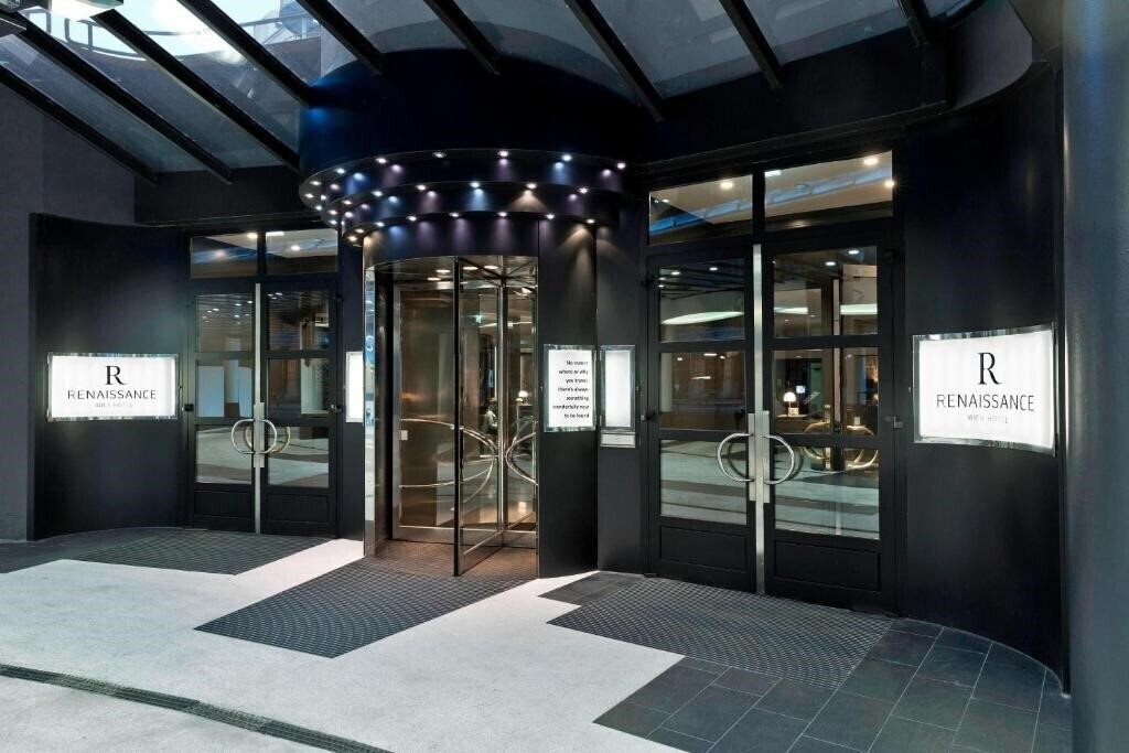 Фотография Renaissance 4*