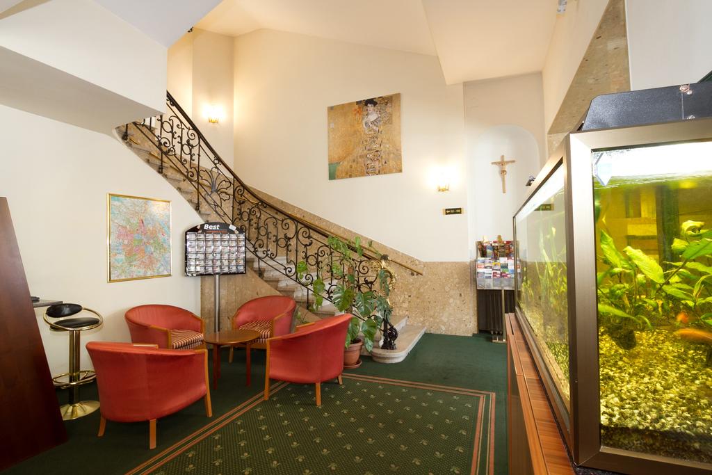 Панорама Tourotel Mariahilf 4*