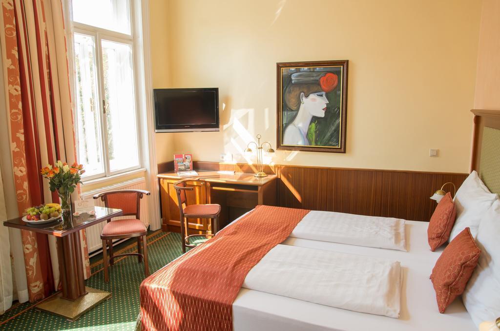 Панорама Park Villa 4*