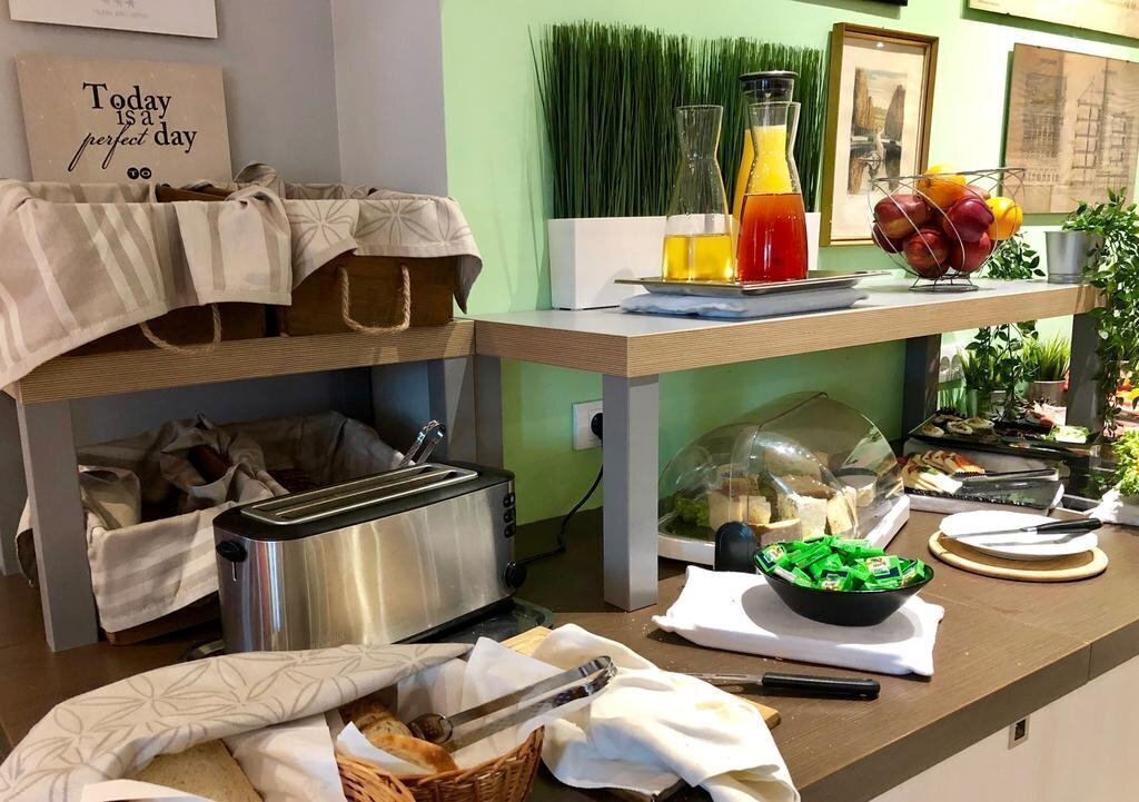 Картинка Cryston 3*