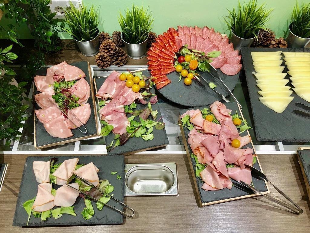 Територія Cryston 3*