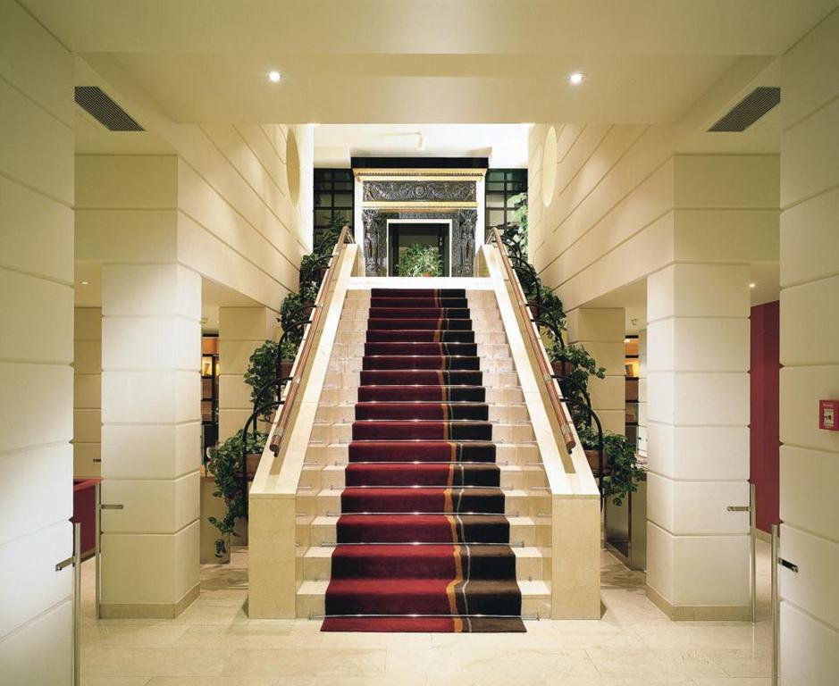 Панорама K+K Palais 4*