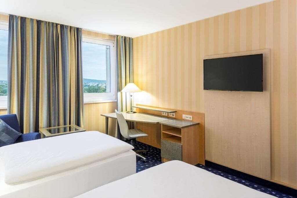 Картинка Nh Danube City 4*